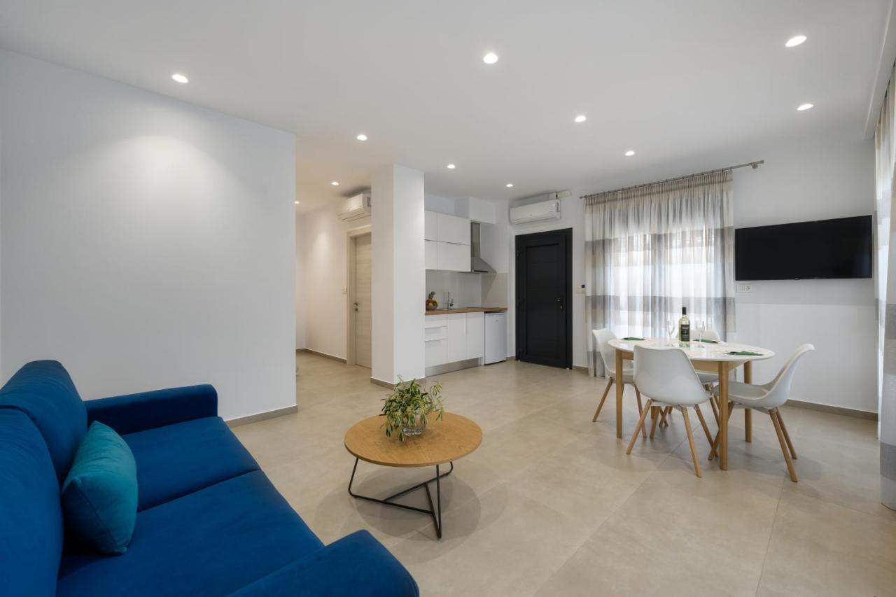 Suites Of Happiness Парга Екстериор снимка
