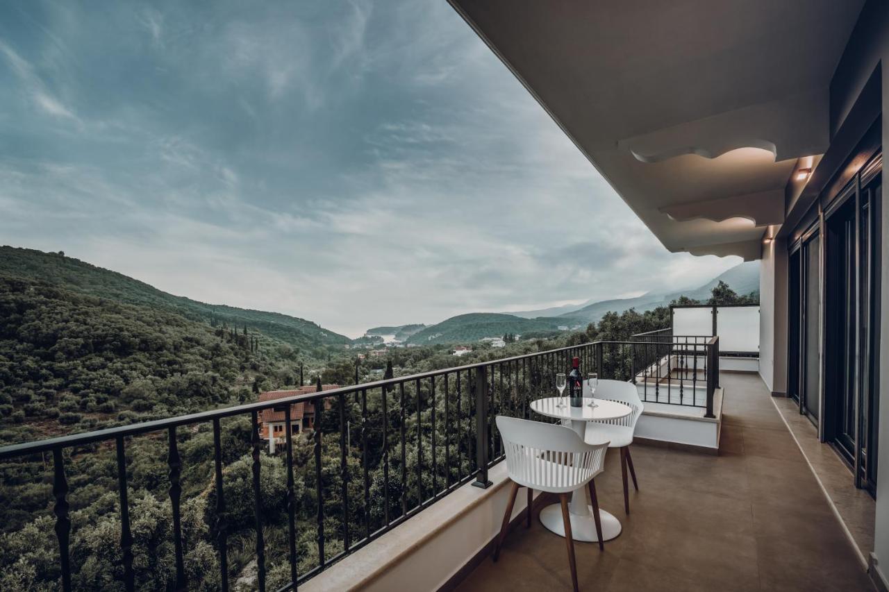Suites Of Happiness Парга Екстериор снимка